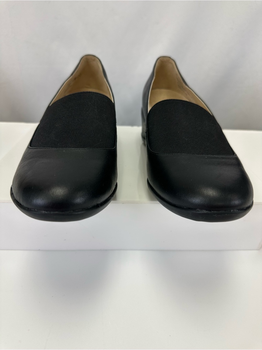 Hush Puppies Black Leather Wide width Low Wedge Shoes Size 9W Workwear Career - Picture 11 of 12